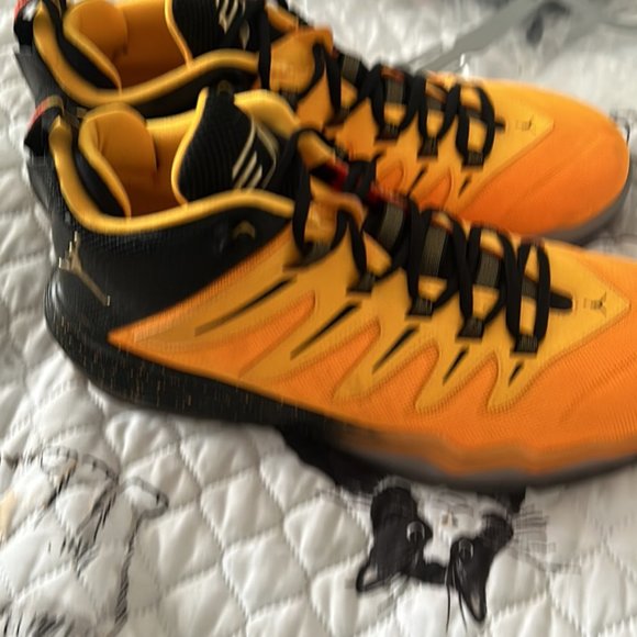 Men's Nike Sneakers - Picture 2 of 3